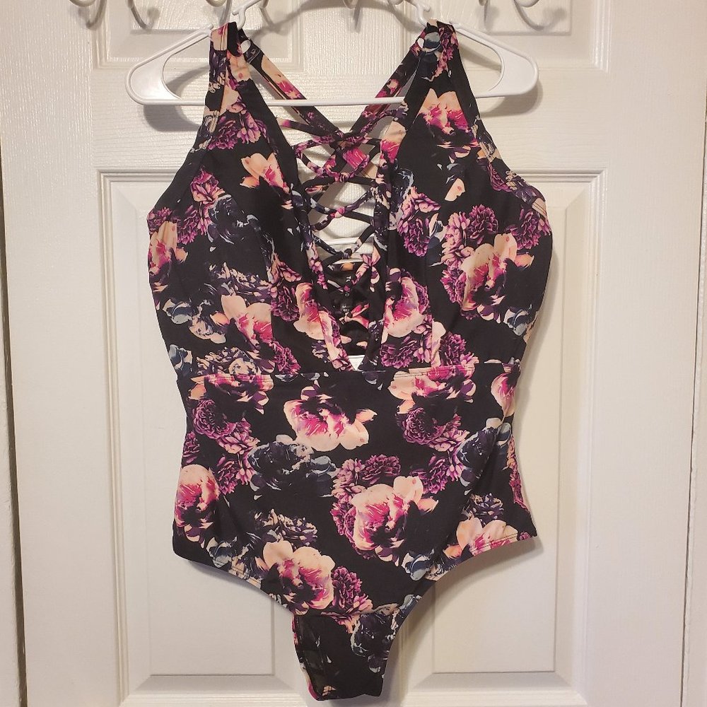 Torrid Wireless Strappy Front One Piece Swimsuit